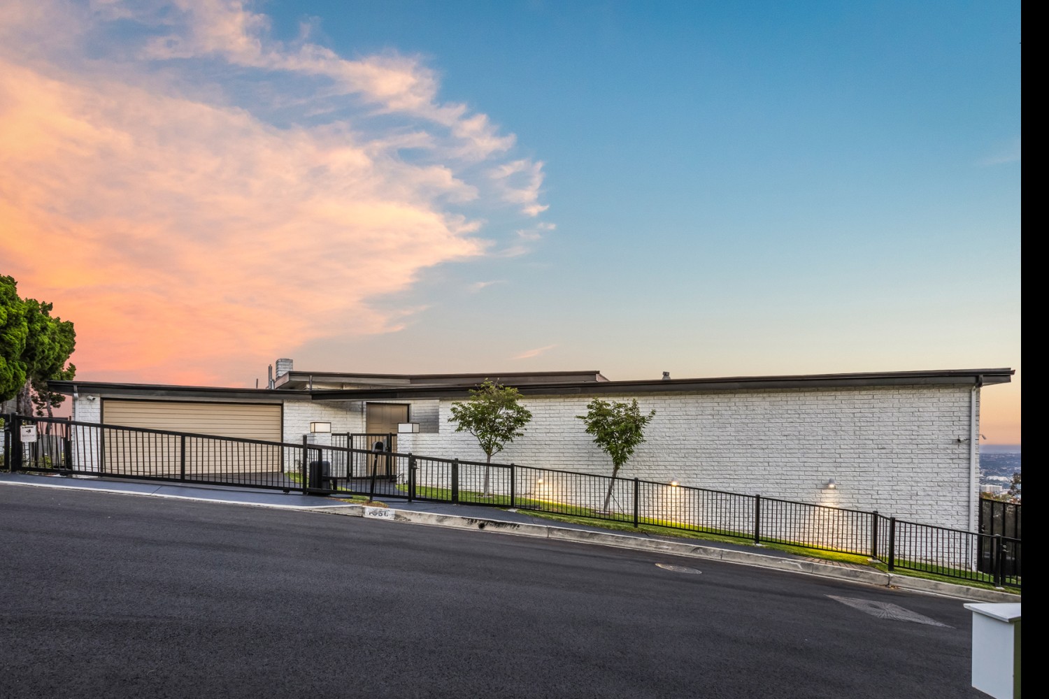 Elfyer - Los Angeles, CA House - For Sale