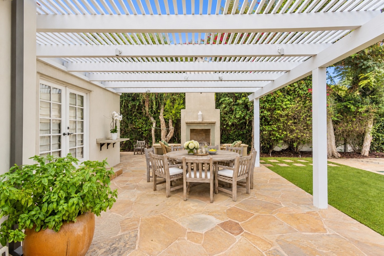 Elfyer - Los Angeles, CA House - For Sale