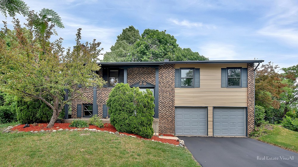 Elfyer - Hoffman Estates, IL House - For Sale