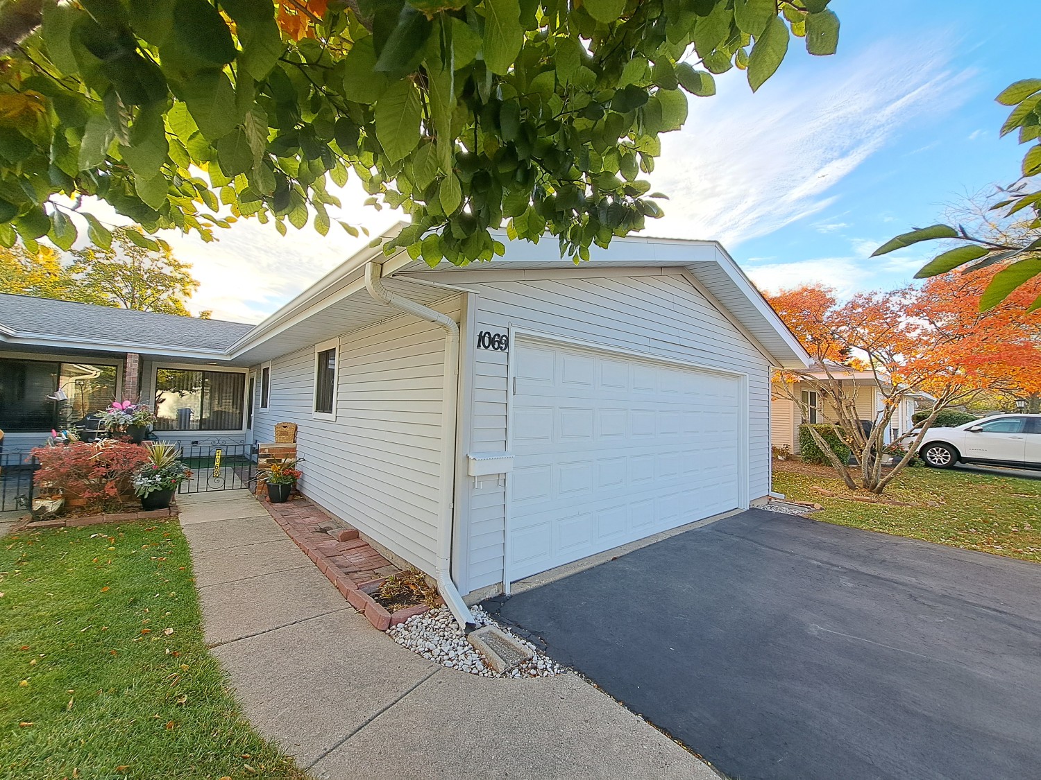 Elfyer - Schaumburg, IL House - For Sale