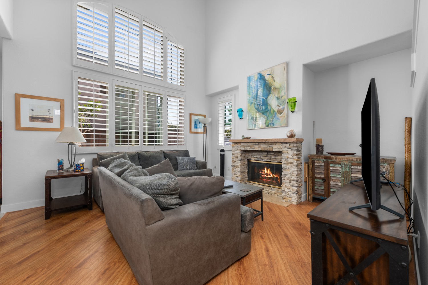 Elfyer - Oceanside,  House - For Sale