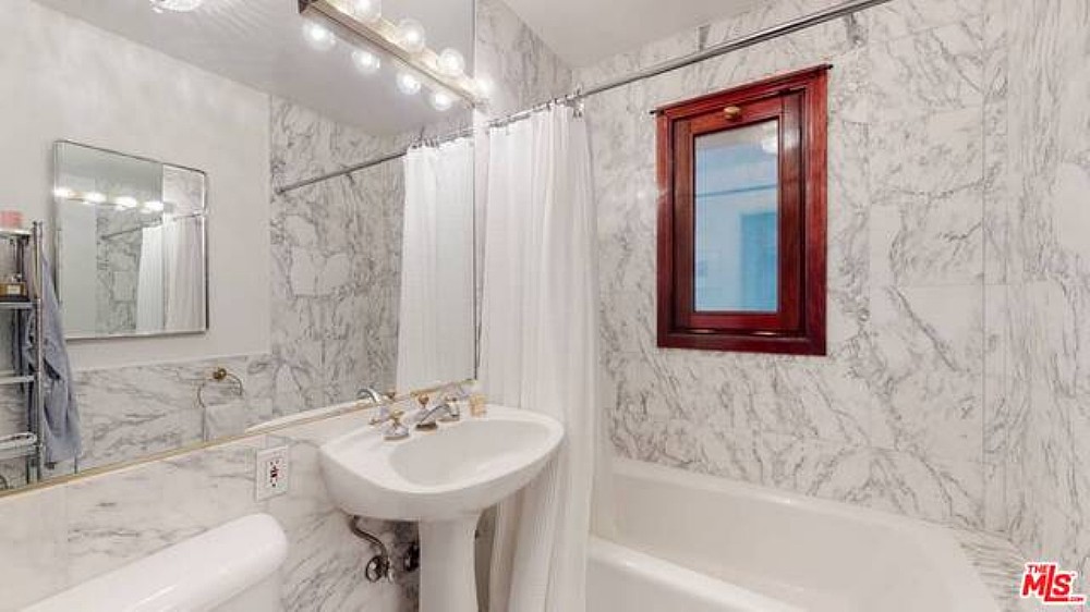 Elfyer - Los Angeles, CA House - For Sale