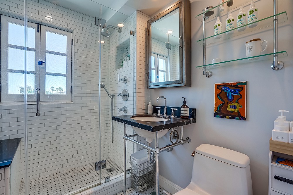 Elfyer - Los Angeles, CA House - For Sale