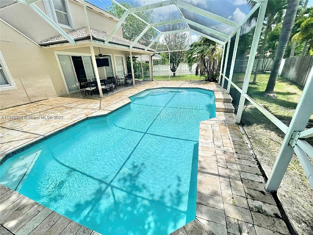 Elfyer - Pembroke Pines, FL House - For Sale