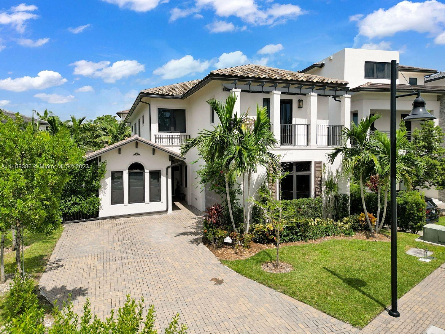 Elfyer - DORAL, FL House - For Sale