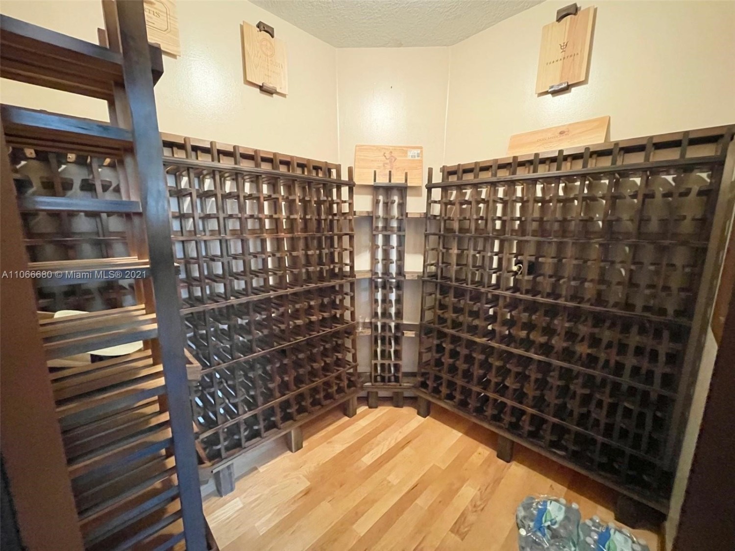 Elfyer - Pembroke Pines, FL House - For Sale