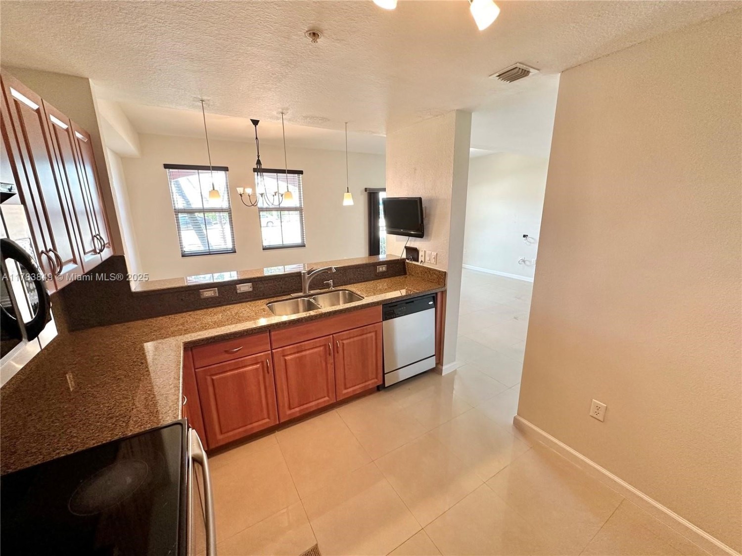 Elfyer - Doral, FL House - For Sale