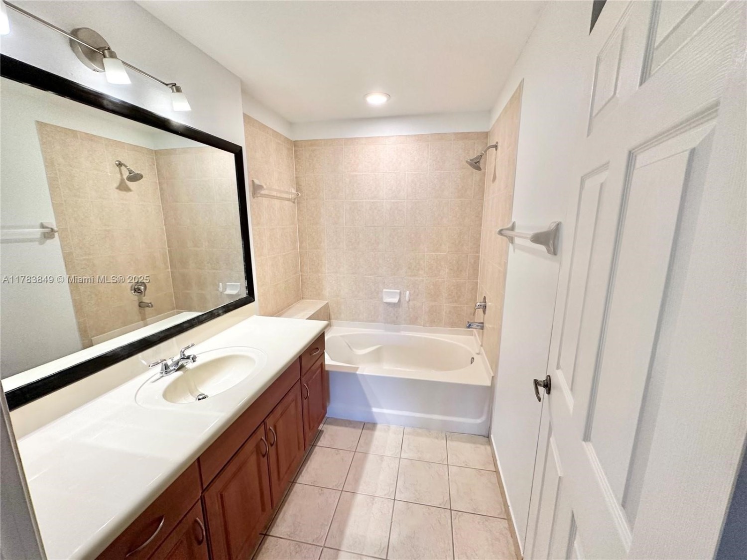 Elfyer - Doral, FL House - For Sale