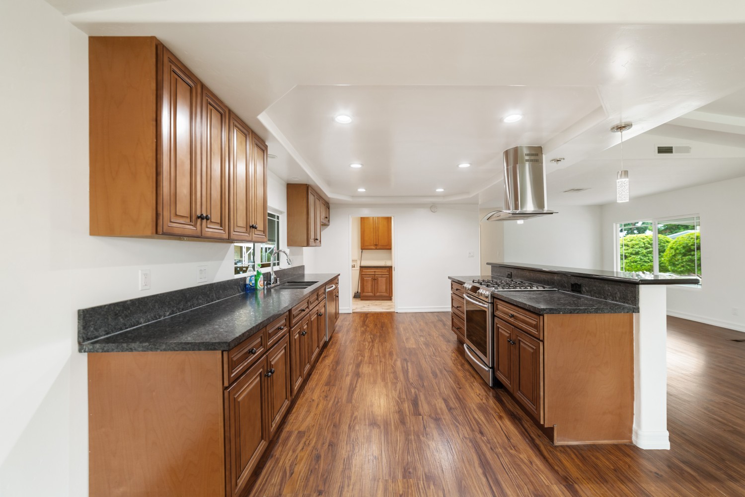Elfyer - Placentia, CA House - For Sale