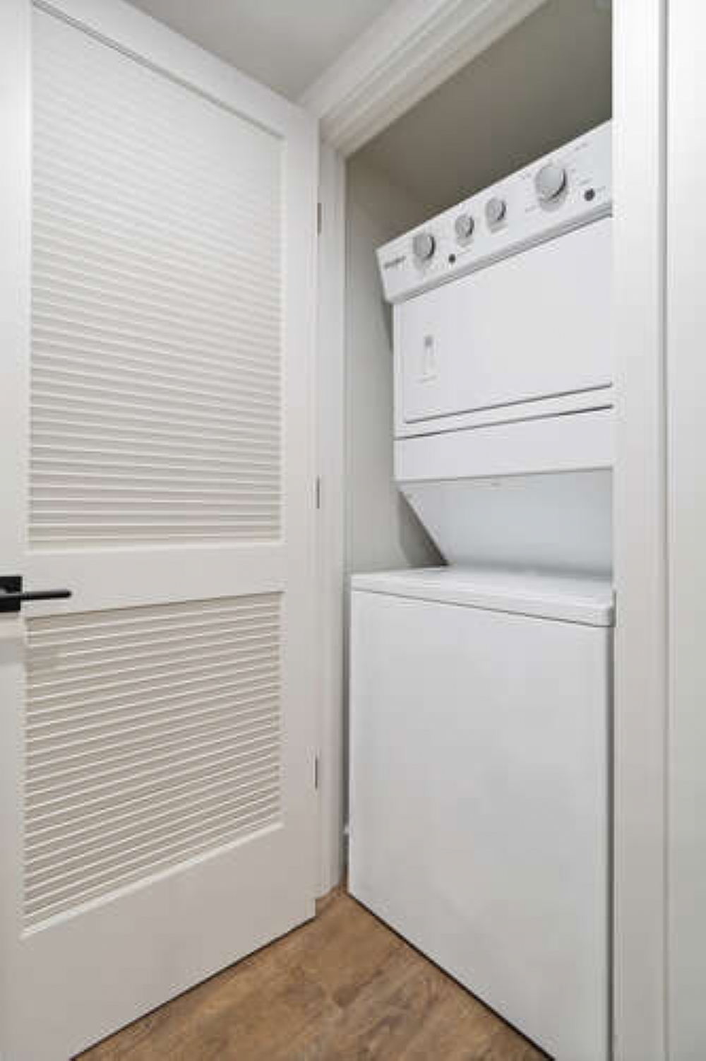 Elfyer - Los Angeles, CA House - For Sale