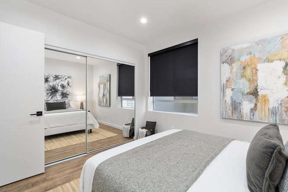 Elfyer - Los Angeles, CA House - For Sale