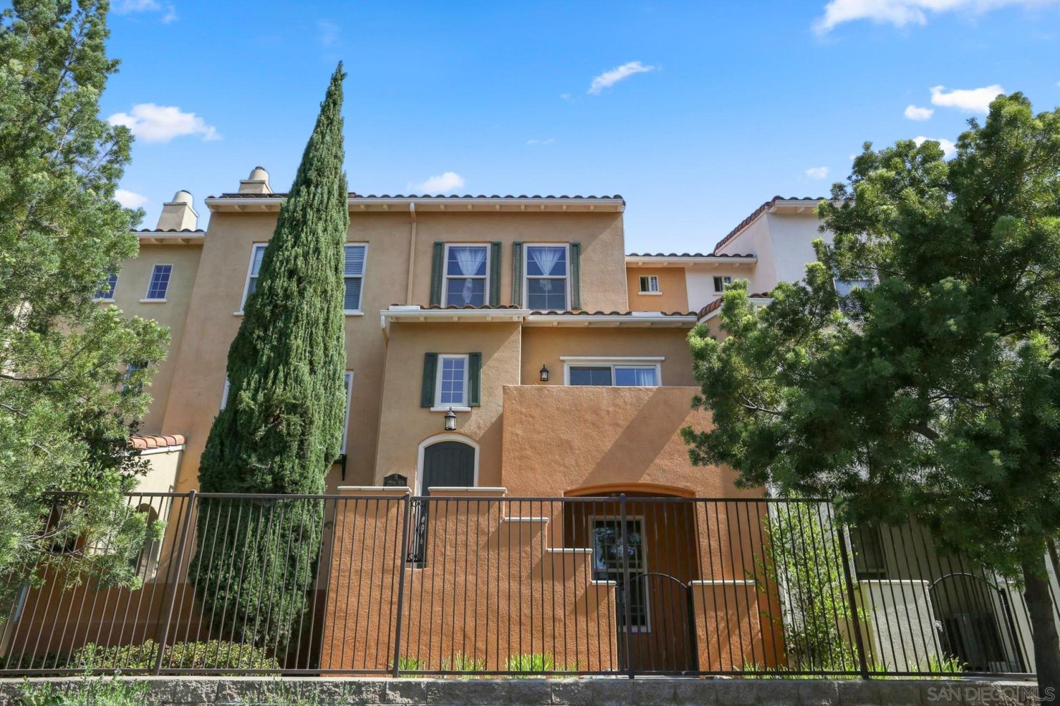 Elfyer - Chula Vista, CA House - For Sale