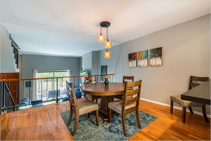 Elfyer - Burbank, CA House - For Sale