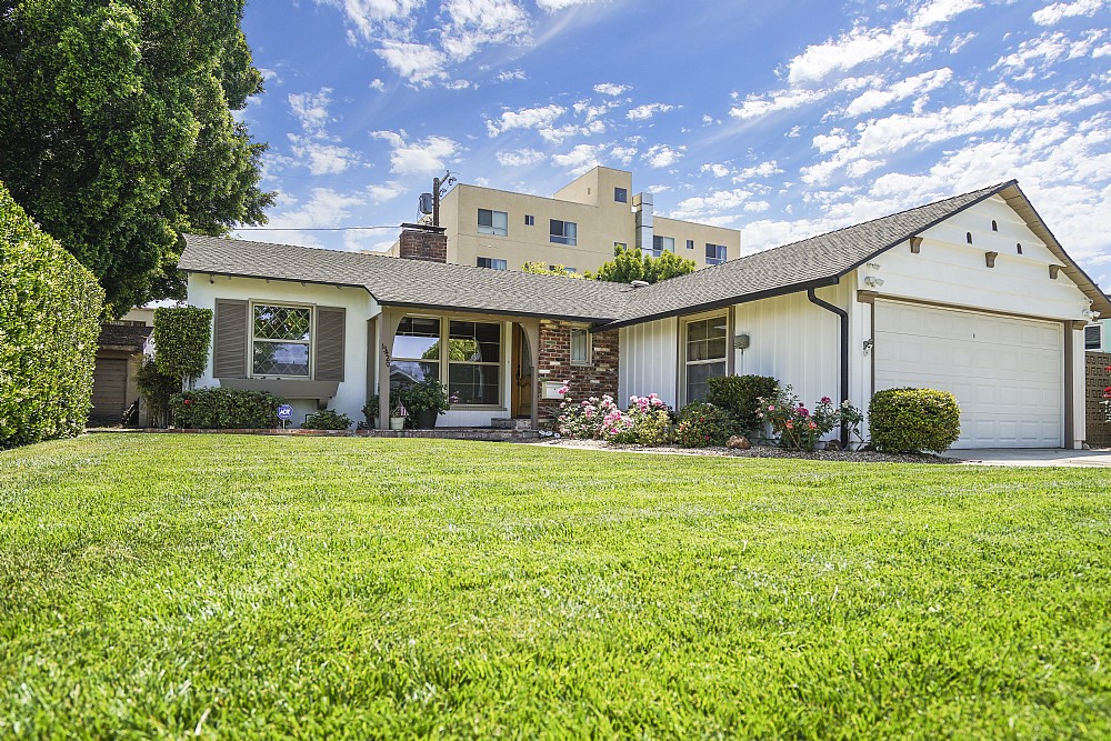 Elfyer - Valley Glen, CA House - For Sale