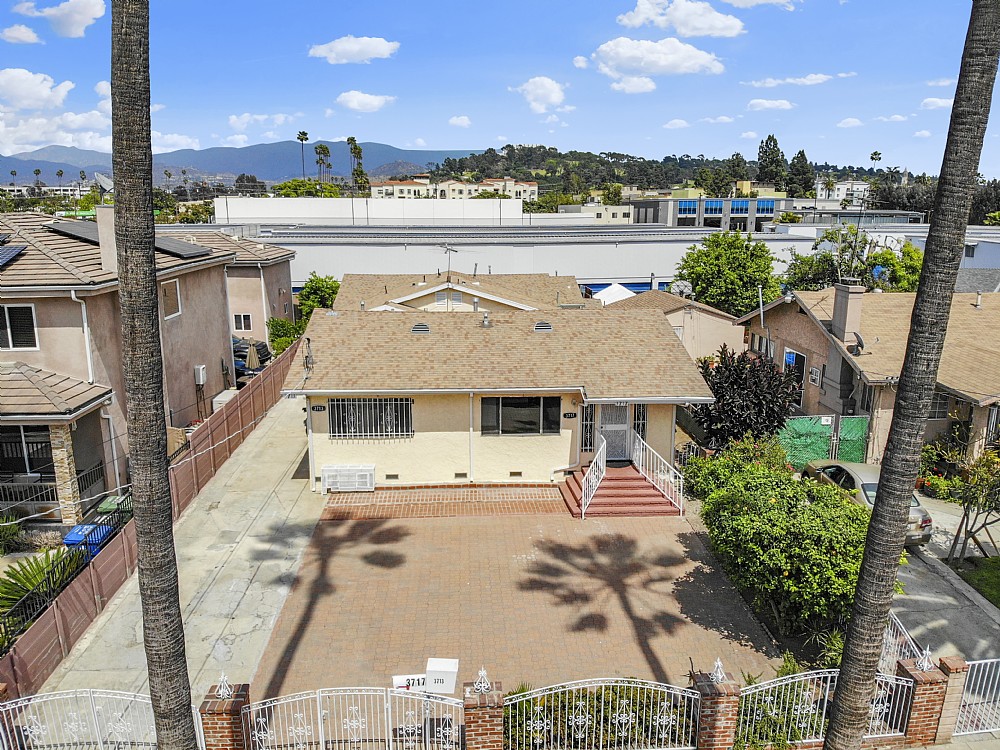 Elfyer - Los Angeles, CA House - For Sale