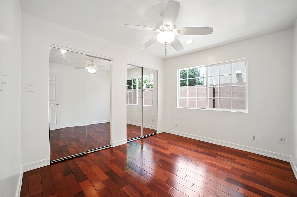 Elfyer - Los Angeles, CA House - For Sale