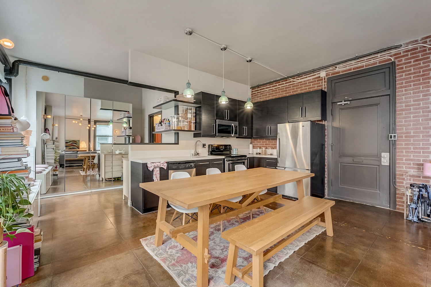 Elfyer - Los Angeles, CA House - For Sale