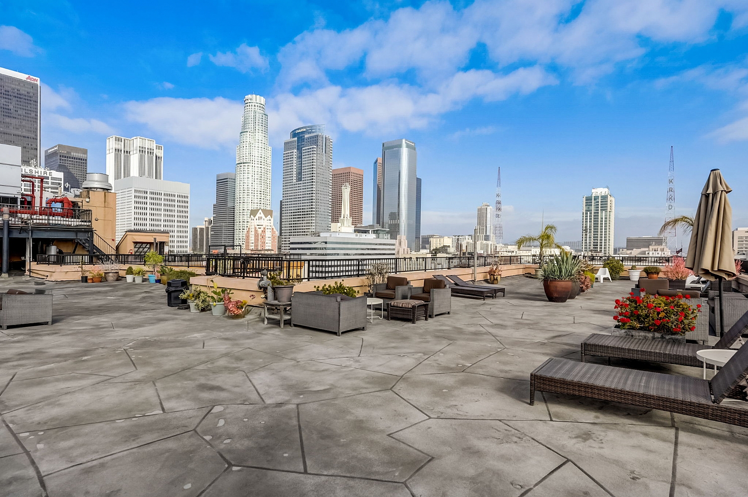 Elfyer - Los Angeles, CA House - For Sale