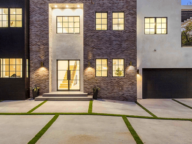 4624 Balboa Avenue,