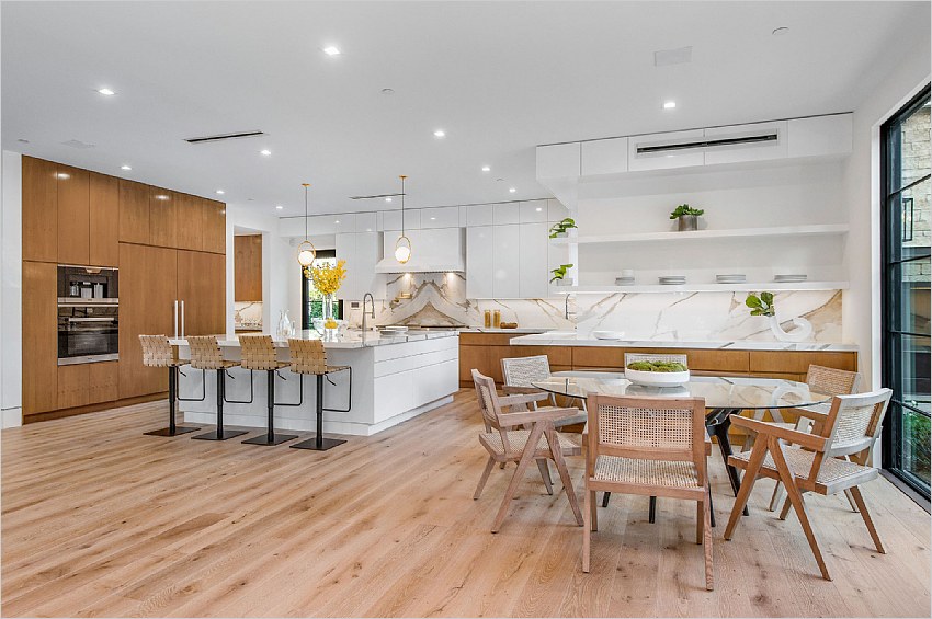 Elfyer - Tarzana, CA House - For Sale