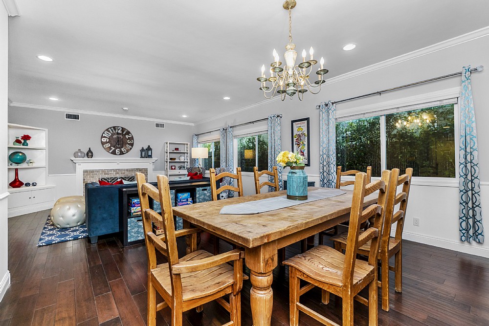 Elfyer - Studio City,  House - For Sale