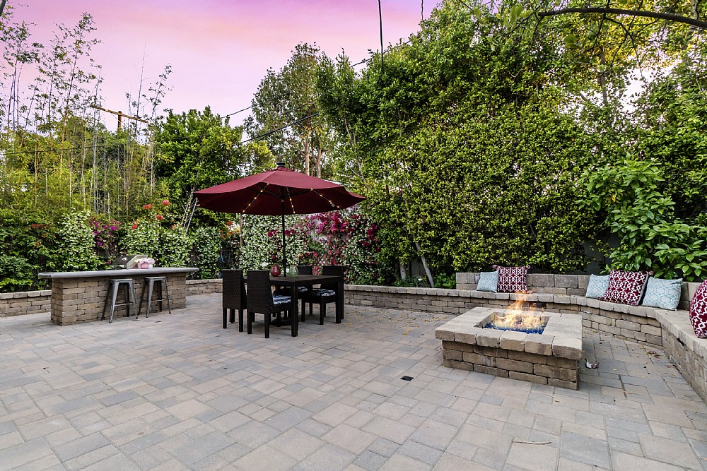 Elfyer - Studio City,  House - For Sale