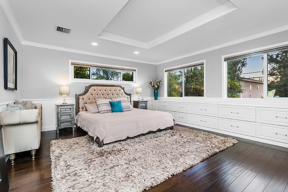 Elfyer - Studio City,  House - For Sale