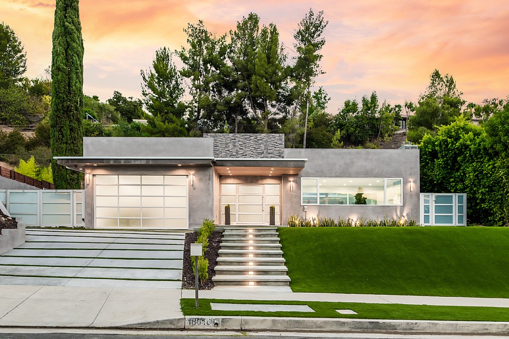 Elfyer - Encino,  House - For Sale