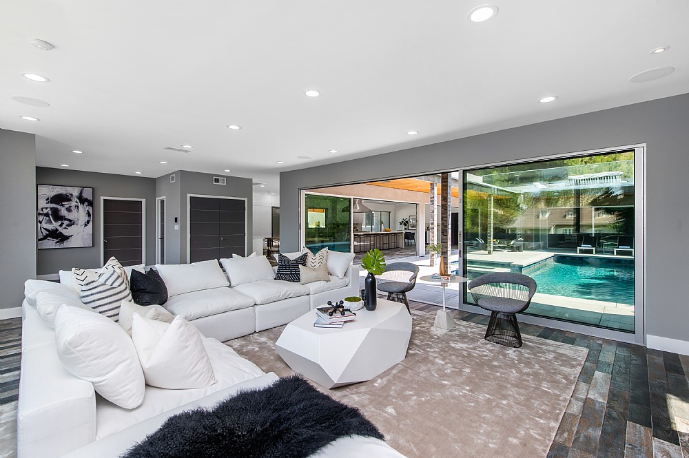 Elfyer - Encino,  House - For Sale