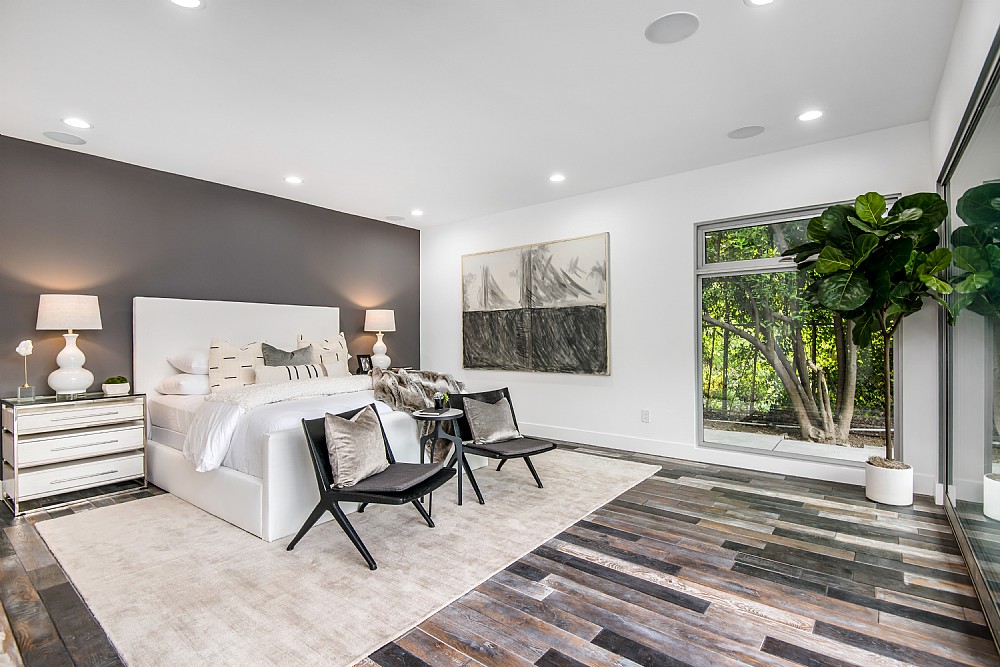 Elfyer - Encino,  House - For Sale