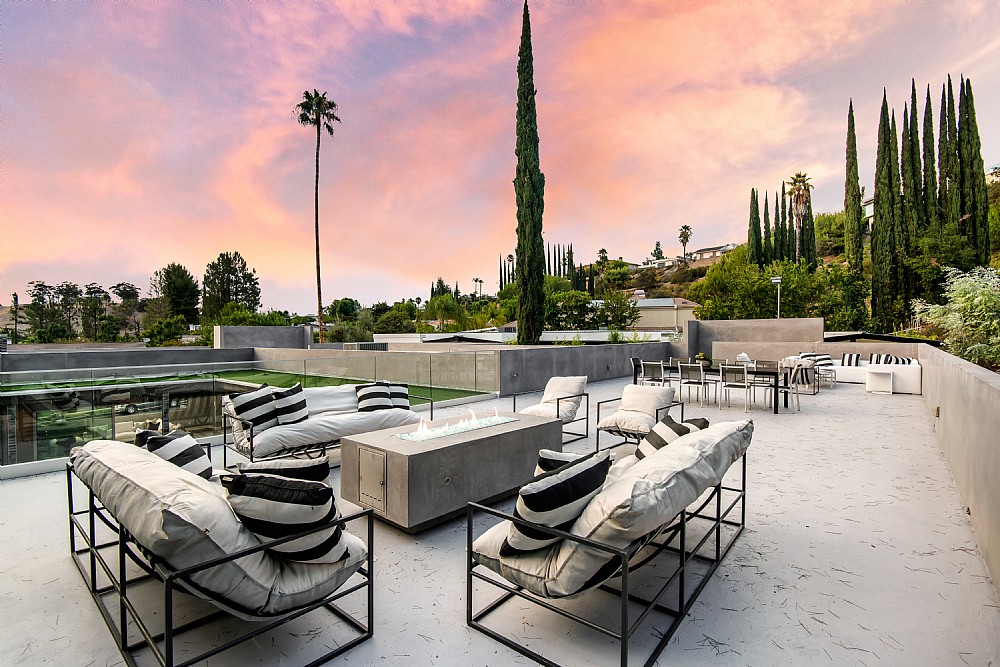 Elfyer - Encino,  House - For Sale