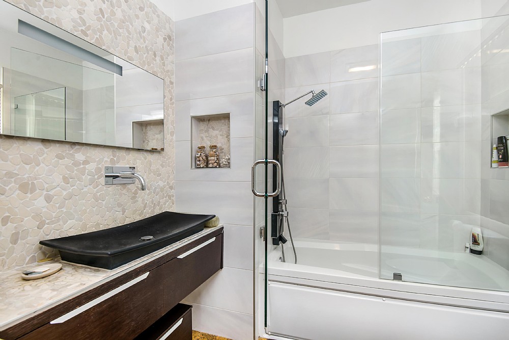 Elfyer - Sherman Oaks, CA House - For Sale