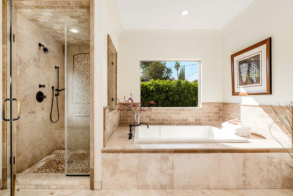 Elfyer - Sherman Oaks,  House - For Sale