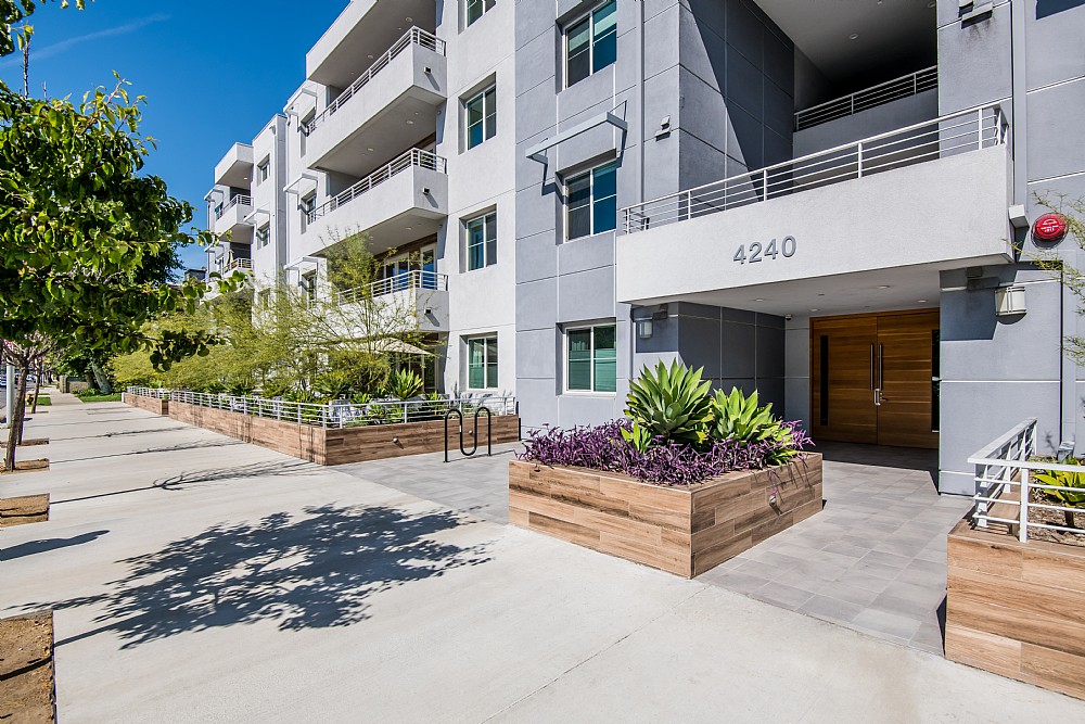 Elfyer - Studio City, CA House - For Sale