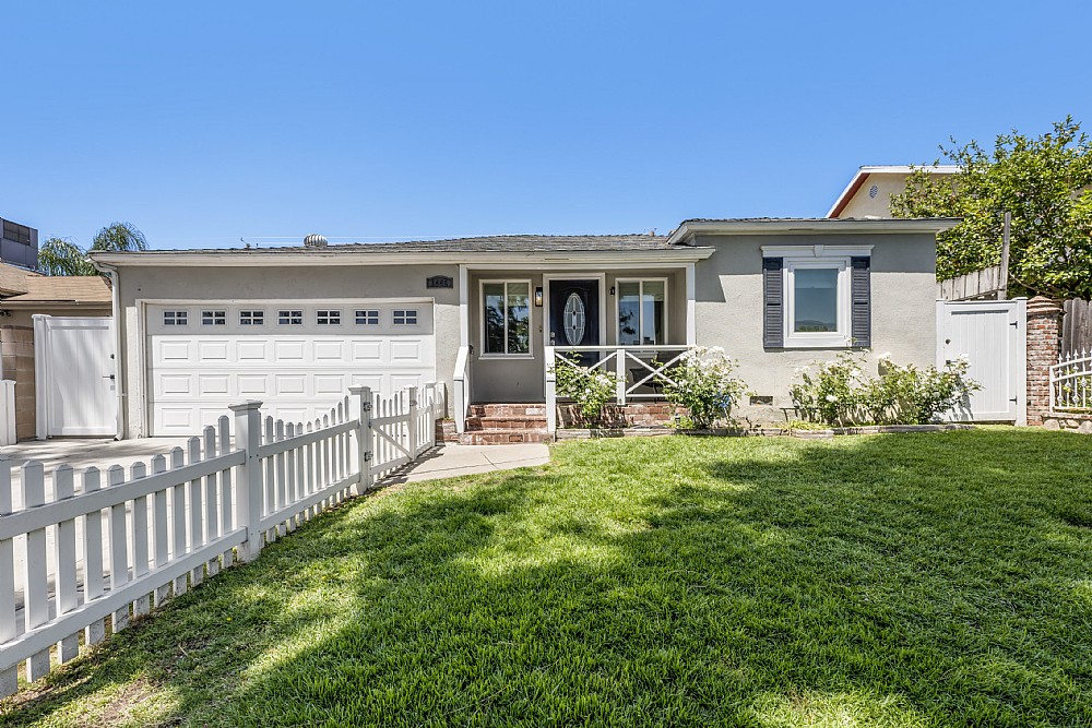 Elfyer - Burbank, CA House - For Sale