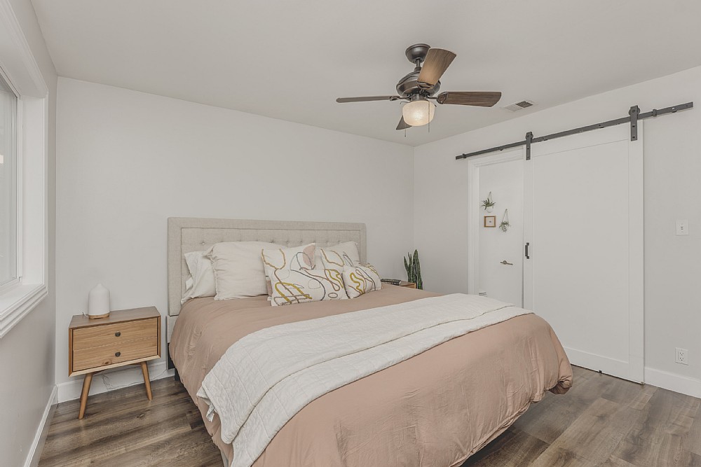 Elfyer - Burbank, CA House - For Sale