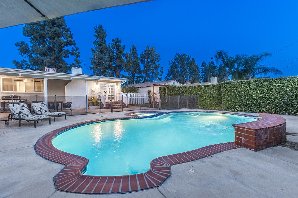 Elfyer - Burbank, CA House - For Sale