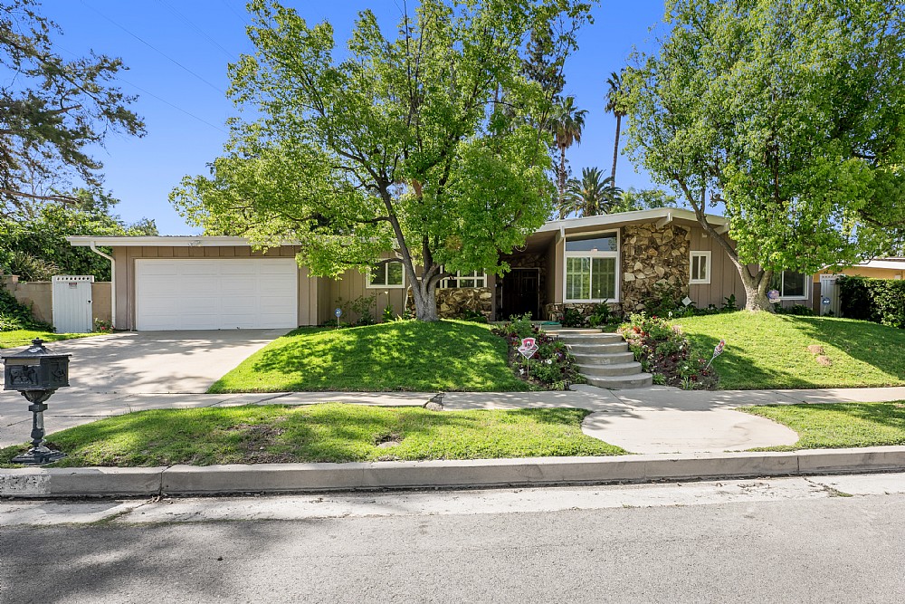 Elfyer - Tarzana, CA House - For Sale