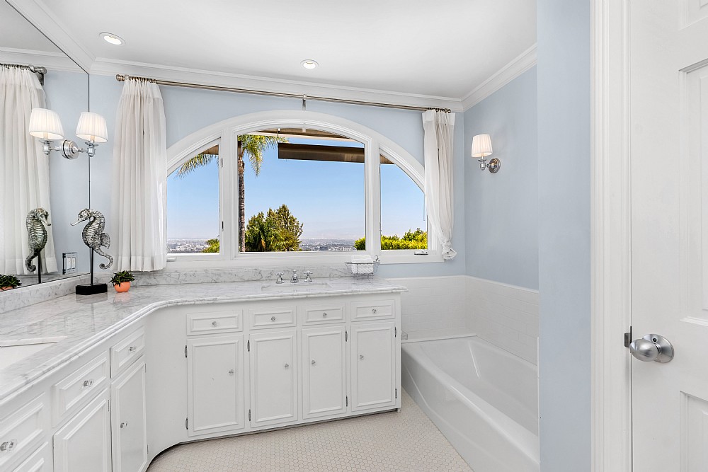 Elfyer - Studio City, CA House - For Sale