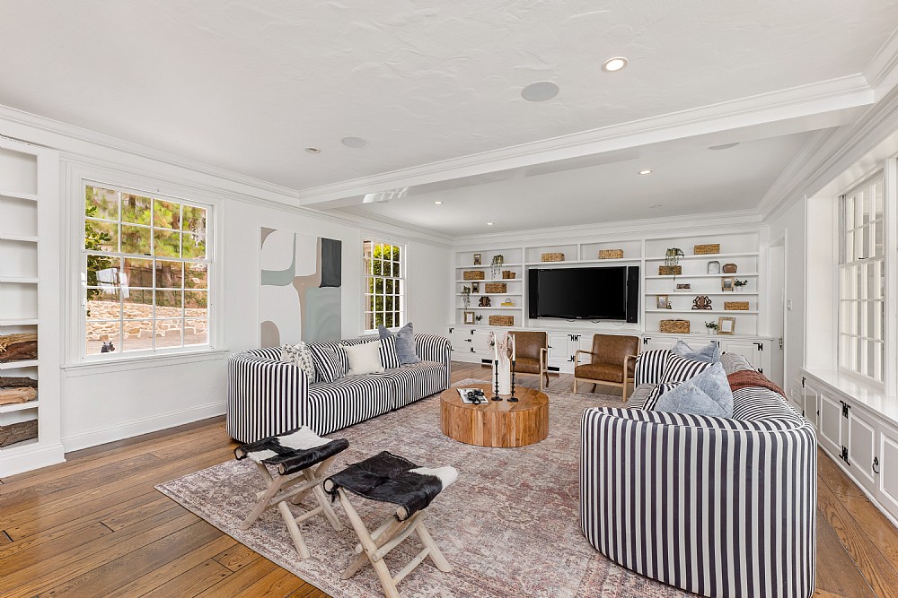 Elfyer - Los Angeles, CA House - For Sale