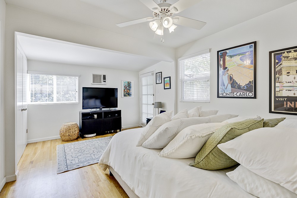 Elfyer - Studio City, CA House - For Sale