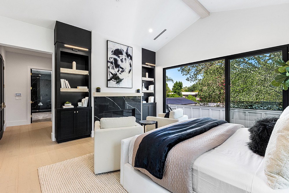 Elfyer - Tarzana, CA House - For Sale