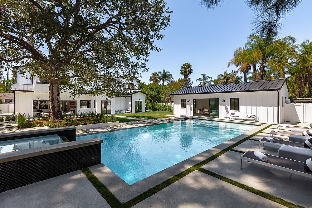 Elfyer - Tarzana, CA House - For Sale