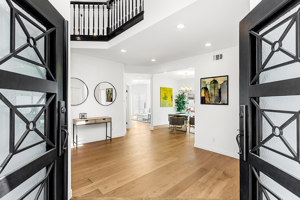 Elfyer - Tarzana, CA House - For Sale