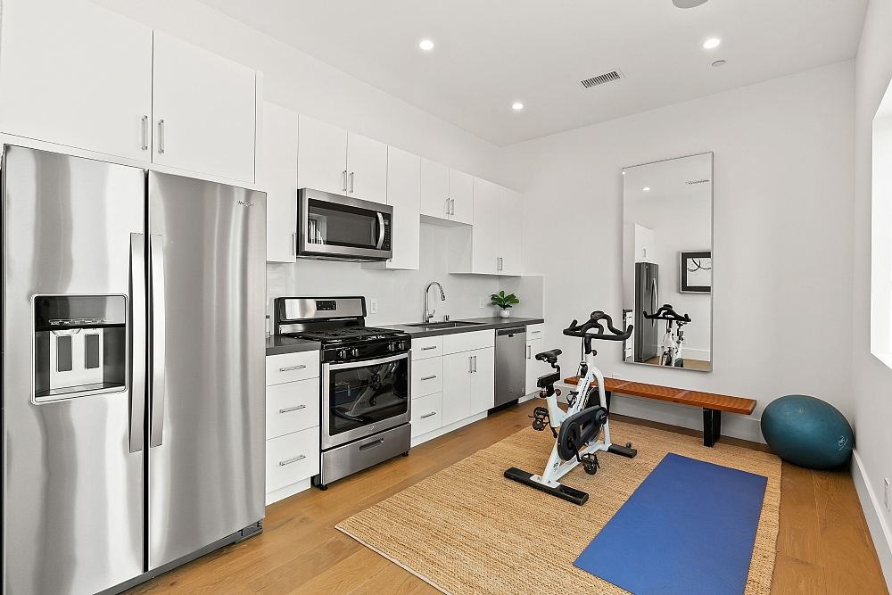 Elfyer - Los Angeles, CA House - For Sale