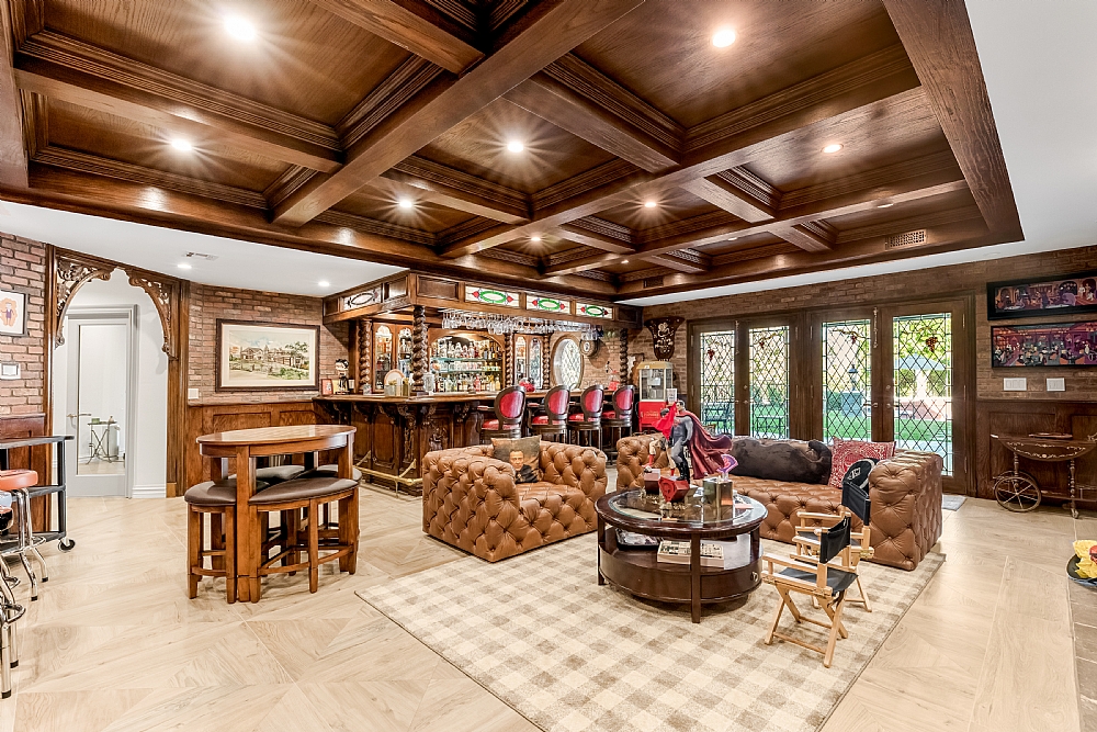 Elfyer - Encino, CA House - For Sale