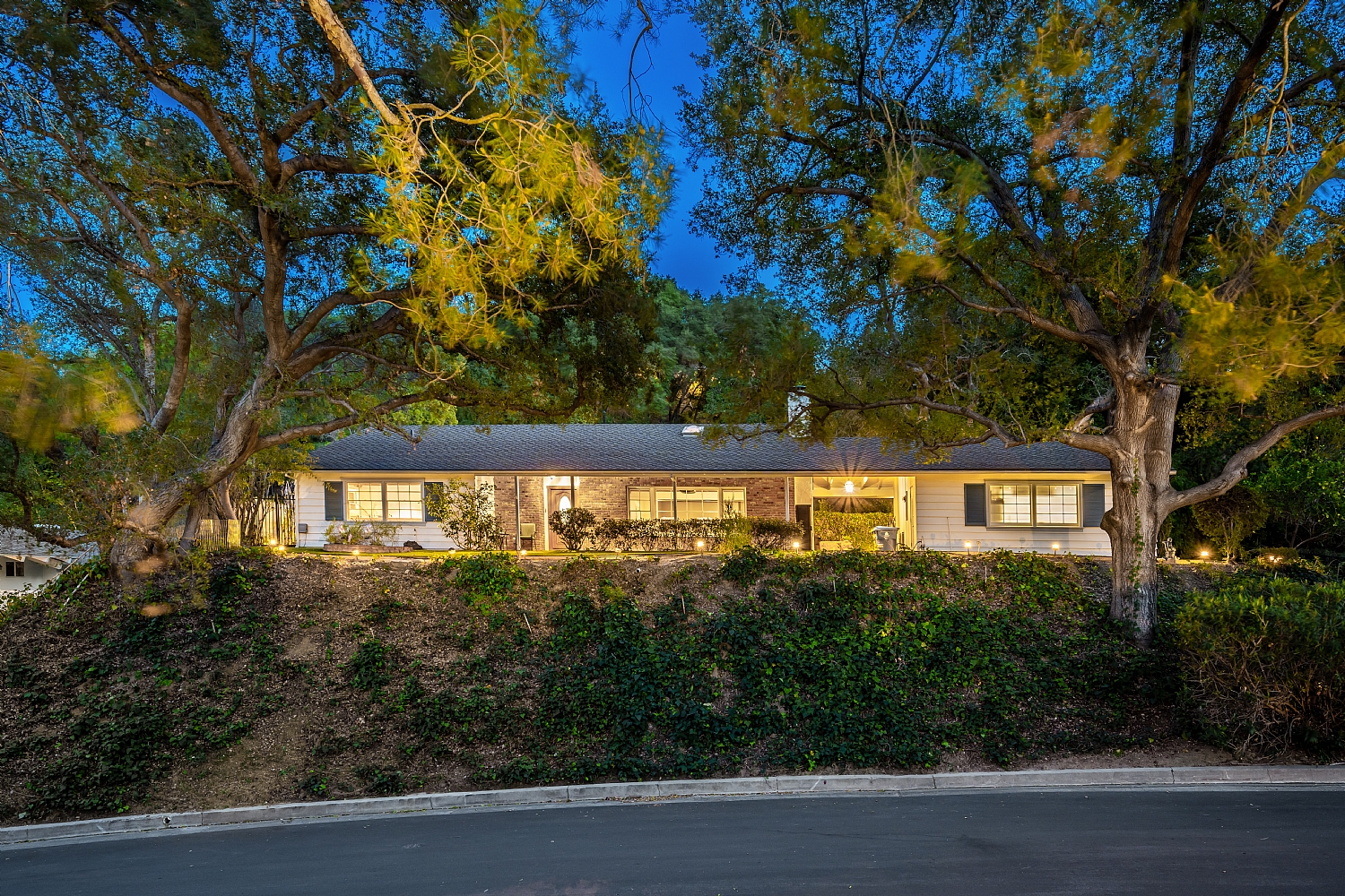 Elfyer - Sherman Oaks, CA House - For Sale