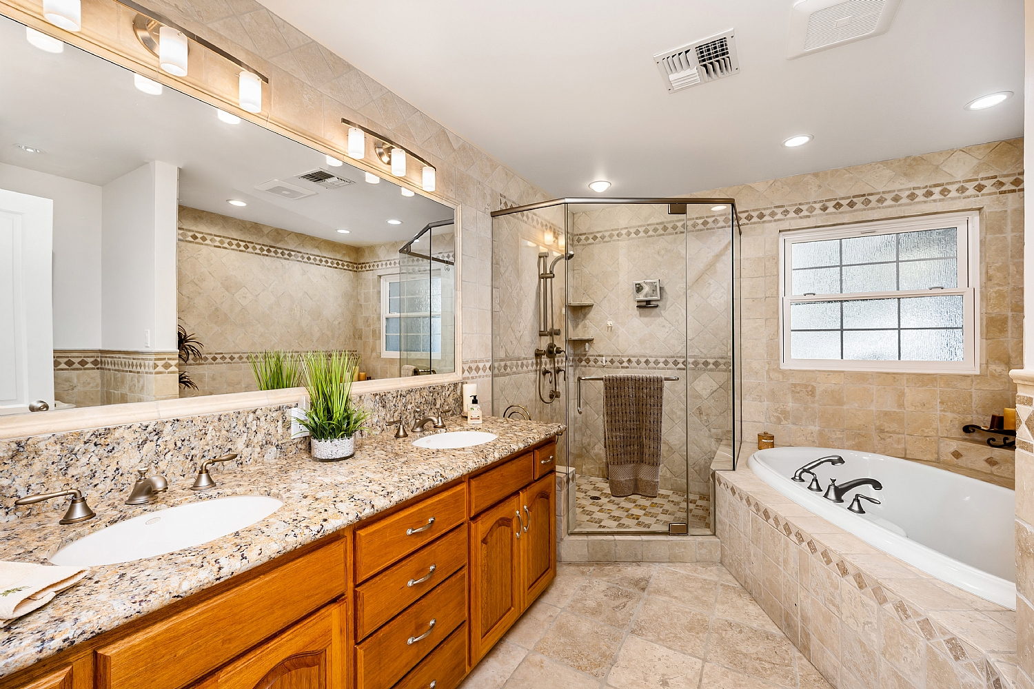 Elfyer - Sherman Oaks, CA House - For Sale