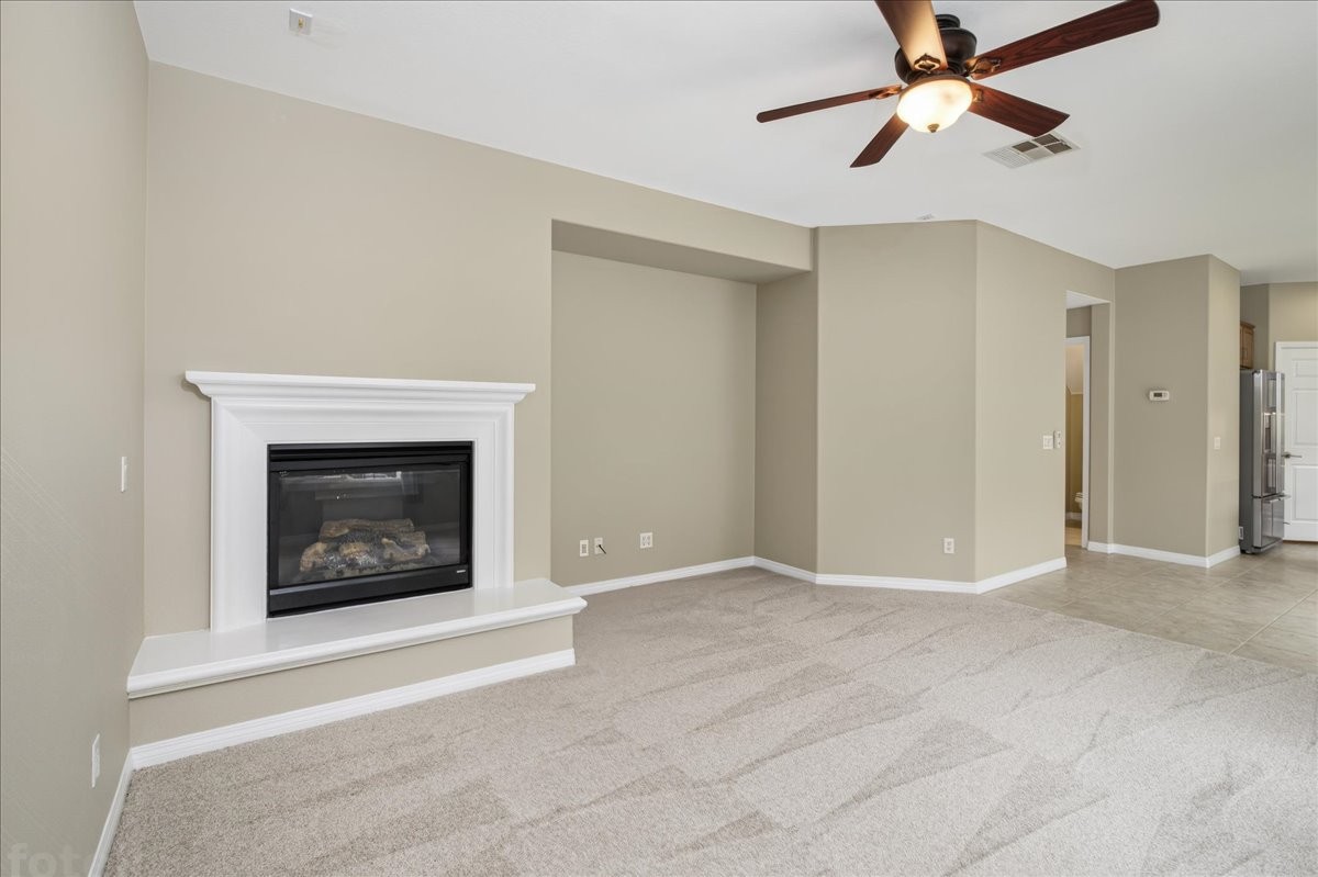 Elfyer - Valencia, CA House - For Sale