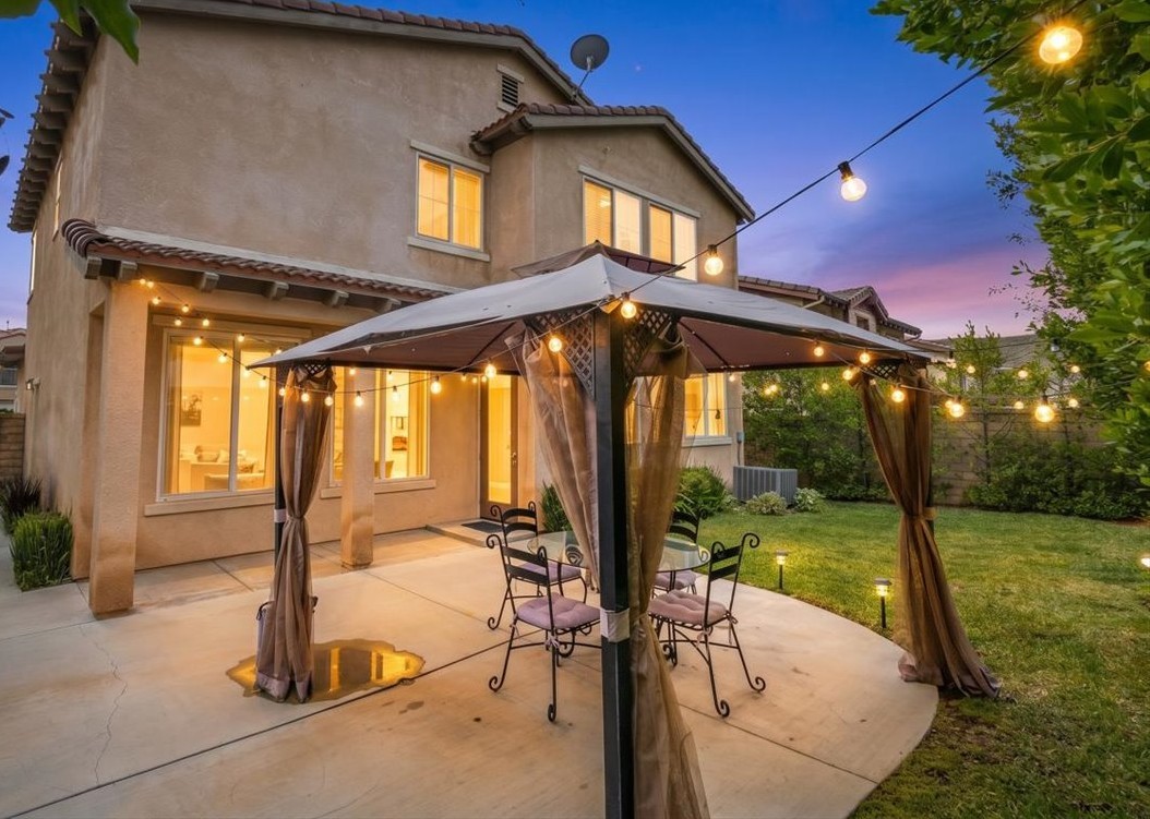 Elfyer - Valencia, CA House - For Sale